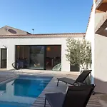 L Hirondelle Et L Instant بيت للعطل