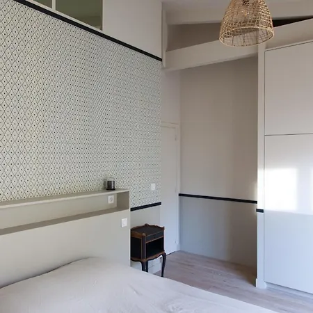 L Hirondelle Et L Instant * Dolus d'Oléron