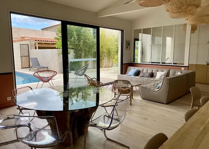 L Hirondelle Et L Instant Сasa de vacaciones