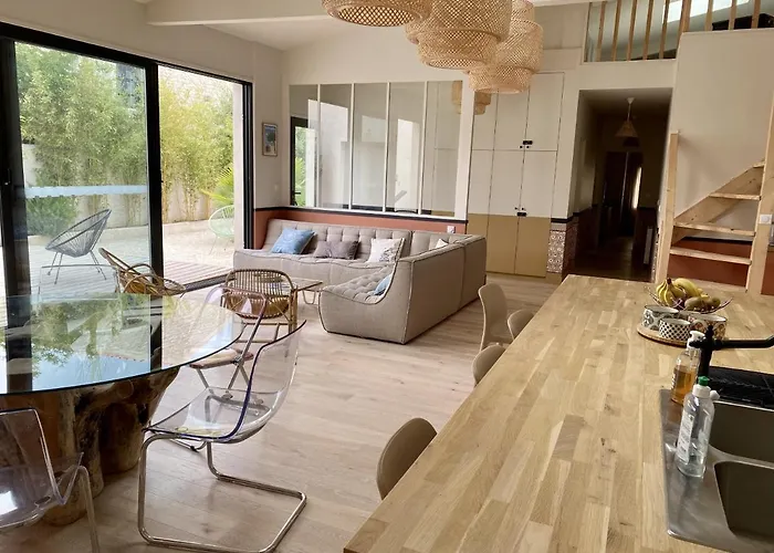 L Hirondelle Et L Instant Сasa de vacaciones